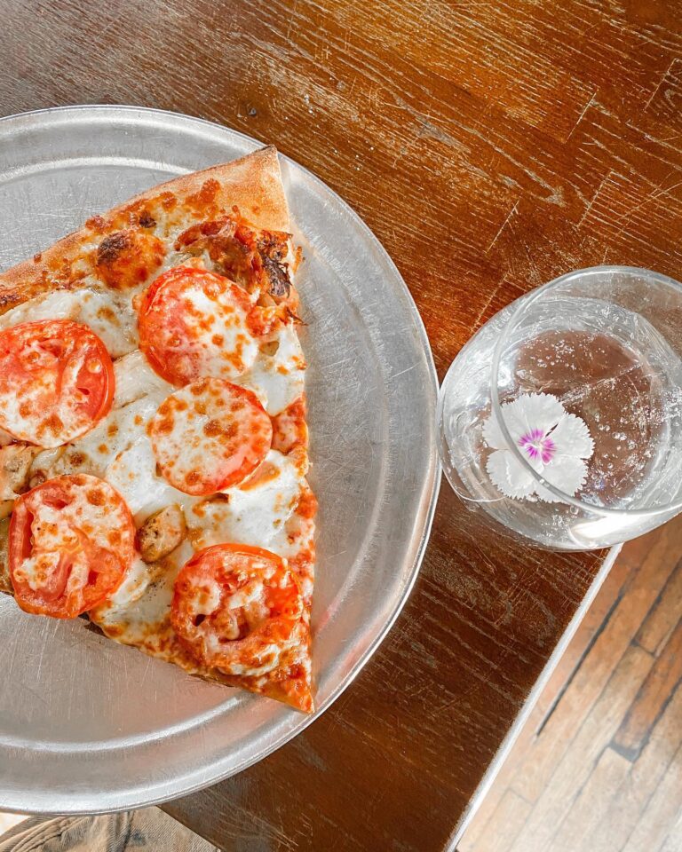Best Pizza Spots in Louisville, KY 2021 • AppyHour
