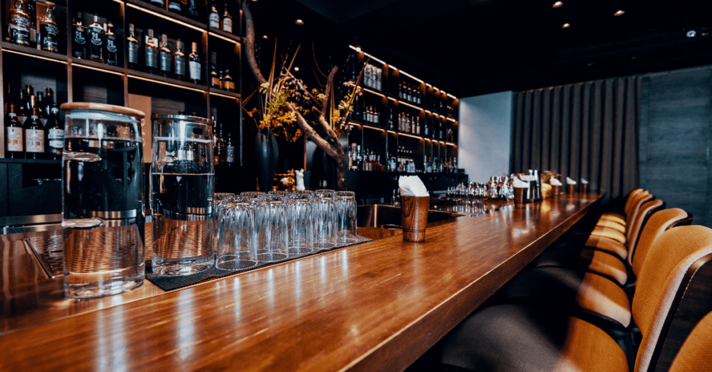 Common Mistakes Bars Make When Promoting Specials (and How AppyHour Can Help Optimize Promotions)