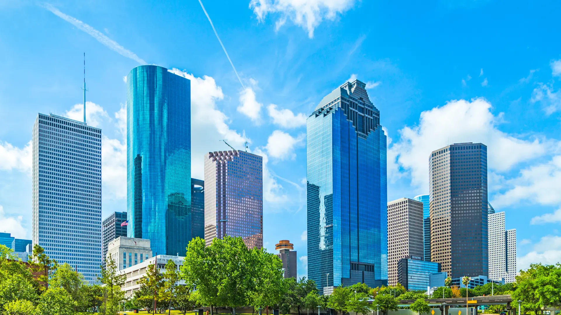 Houston happy hour directory for bars on AppyHour.